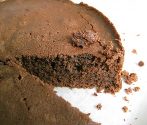 Шоколадный кекс с ликером