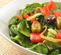 Салат со шпинатом и овощами рецепт с фото