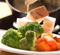 Фондю «Три сыра» с капустой брокколи и морковью рецепт с фото