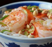 Тайский салат с лапшой и креветками рецепт с фото