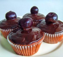Вишнево-шоколадные кексы рецепт с фото