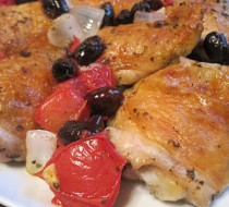 Куриные бедра, запеченные с оливками рецепт с фото