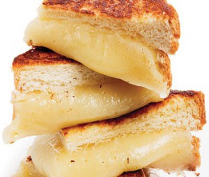 Бутерброды с сыром моцарелла
