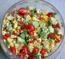 Кукурузный салат с авокадо и томатами рецепт с фото