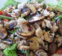 Салат из курицы с грибами рецепт с фото