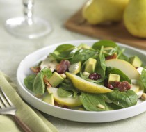 Салат из шпината с грушей и авокадо рецепт с фото
