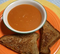 Суп-пюре из помидоров с чесноком рецепт с фото
