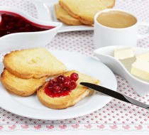 Базельские тосты с вишнями рецепт с фото
