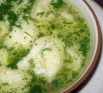 Суп из петрушки с манными клецками