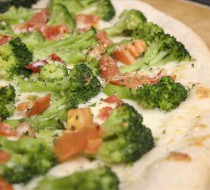 Пицца с капустой брокколи рецепт с фото