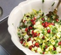 Салат из зеленого сельдерея, петрушки и граната рецепт с фото