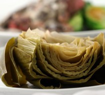 Артишоки с заправкой из лука-шалота, уксуса и оливкового масла рецепт с фото
