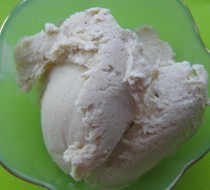 Простое мороженое со сгущенкой рецепт с фото