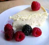 Десертный сыр с малиной рецепт с фото